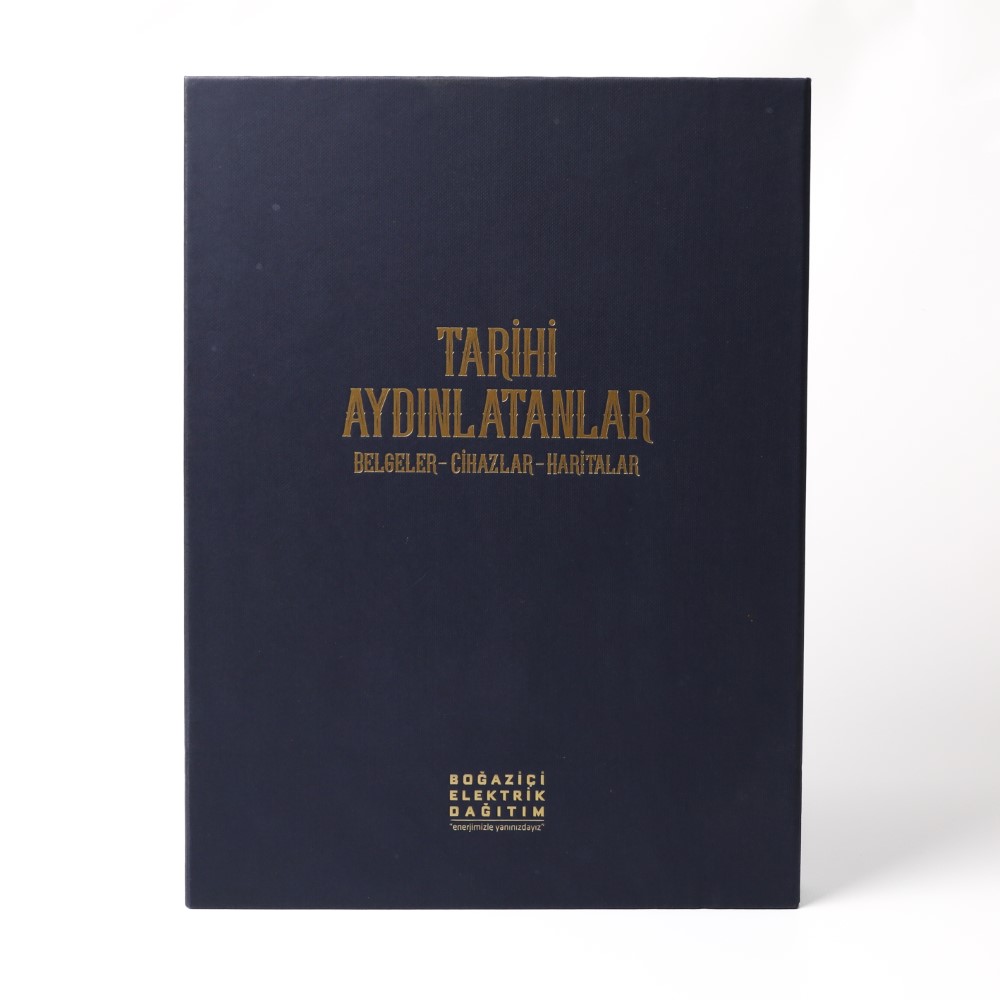 Eğitim seti ve belge sunumu için mukavva kutu